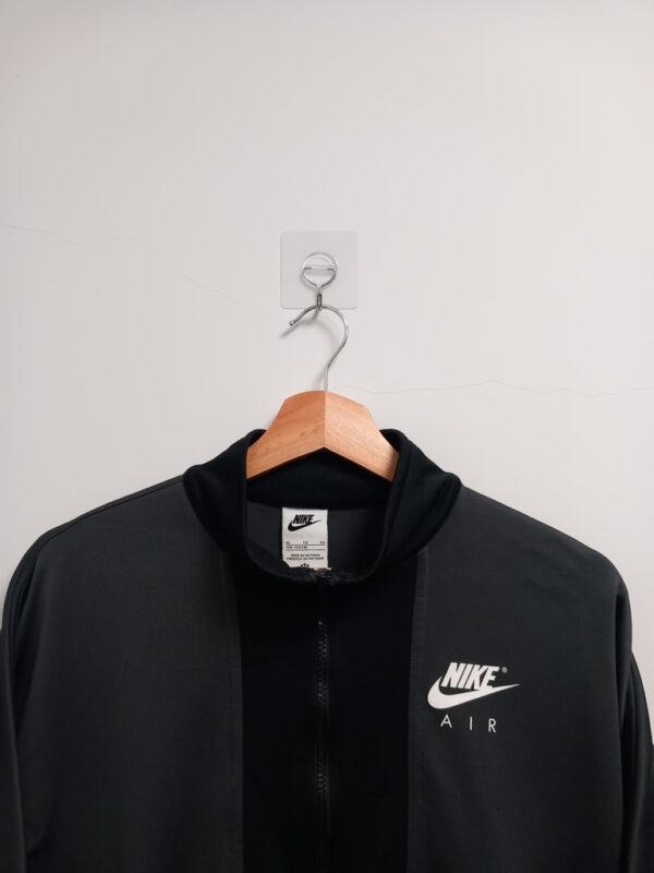 Chaqueta Deportiva Nike - Imagen 2